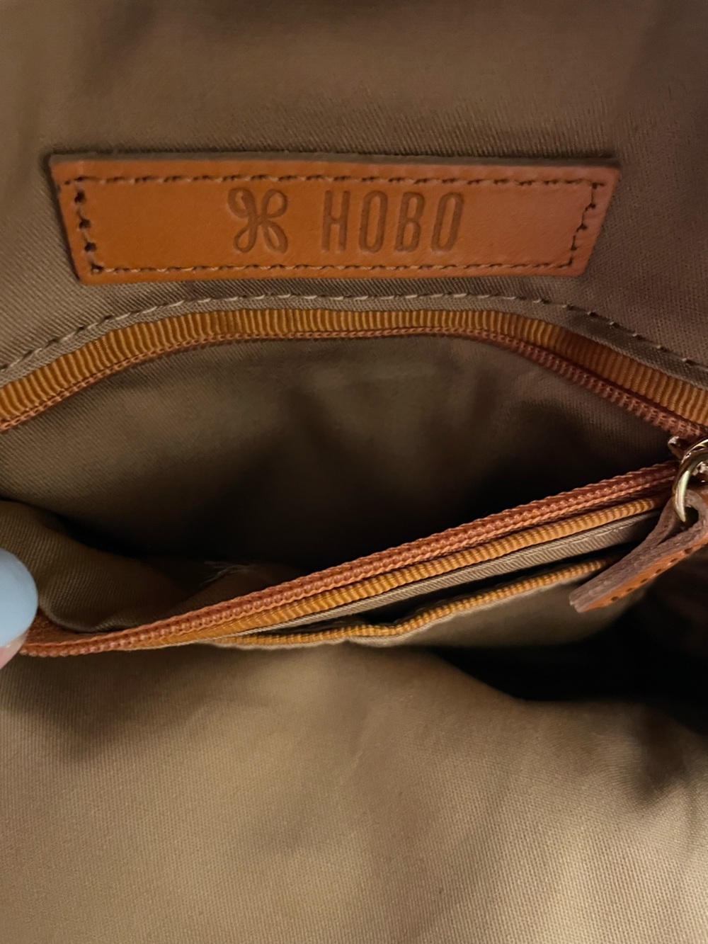 EXCELLENT Hobo Fern Sling Crossbody in a Caramel / Honey Color - Picture 11 of 14